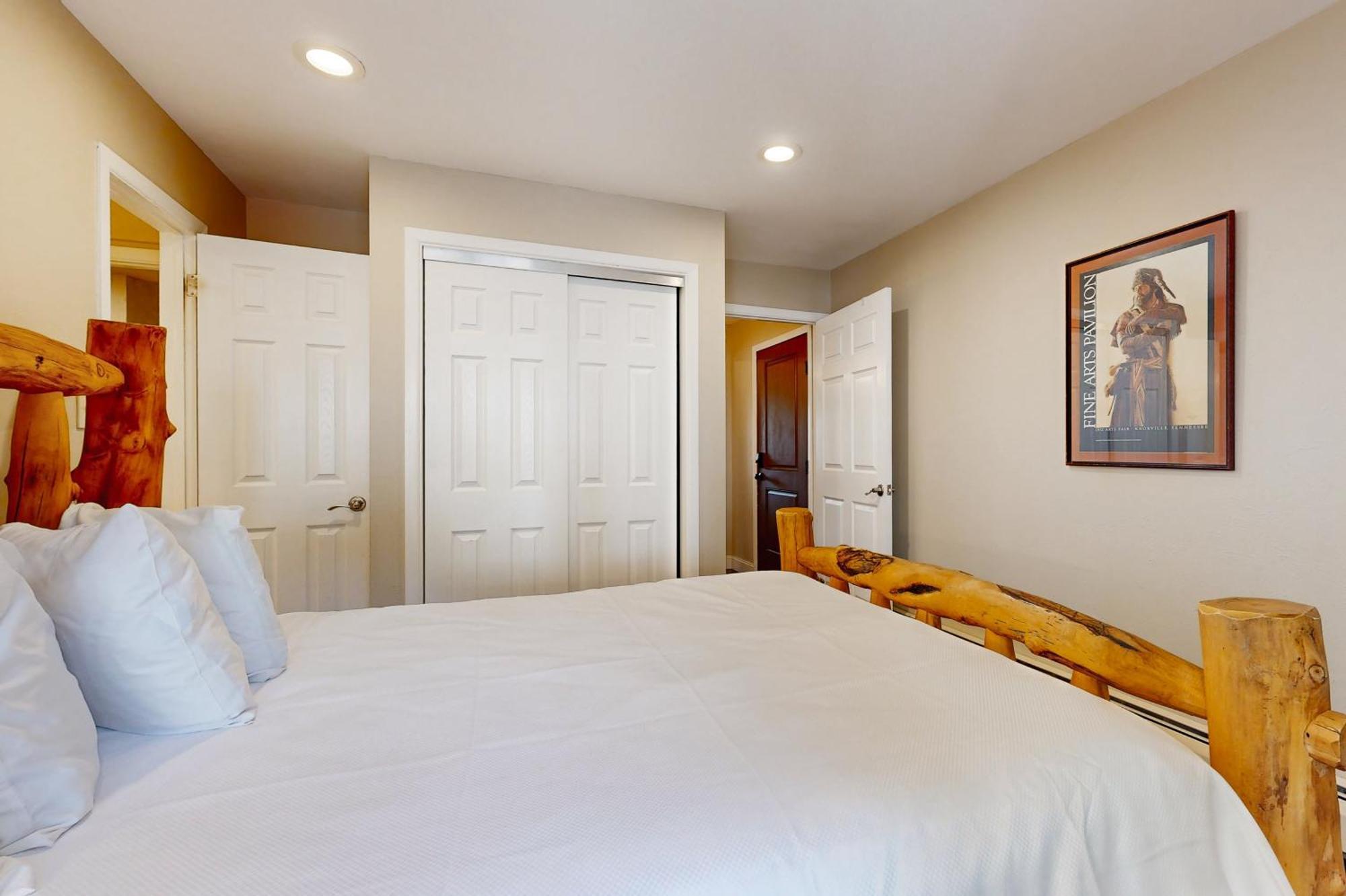 Breakaway West Villa Vail Room photo